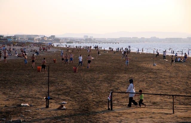 <p>Caspian seaside</p>